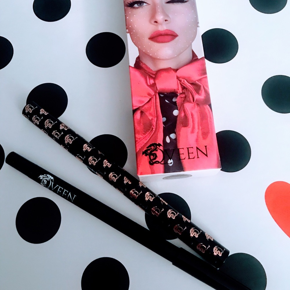 Queen studio/Dragon Duo liquid/ pencil eyeliner